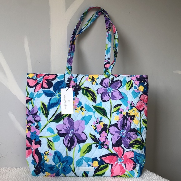 Vera Bradley Handbags - Vera Bradley Essential Tote Bag Marian Floral